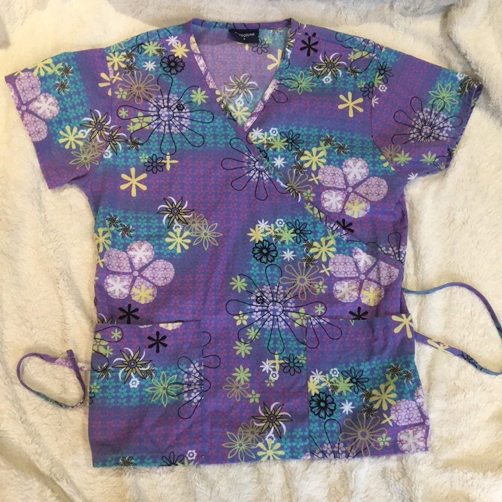 Scrub Top Size Small by Absolute